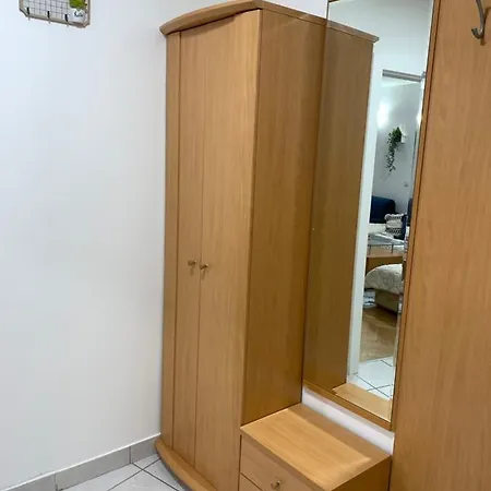 Apartment Leko *