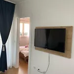 Leko * Makarska